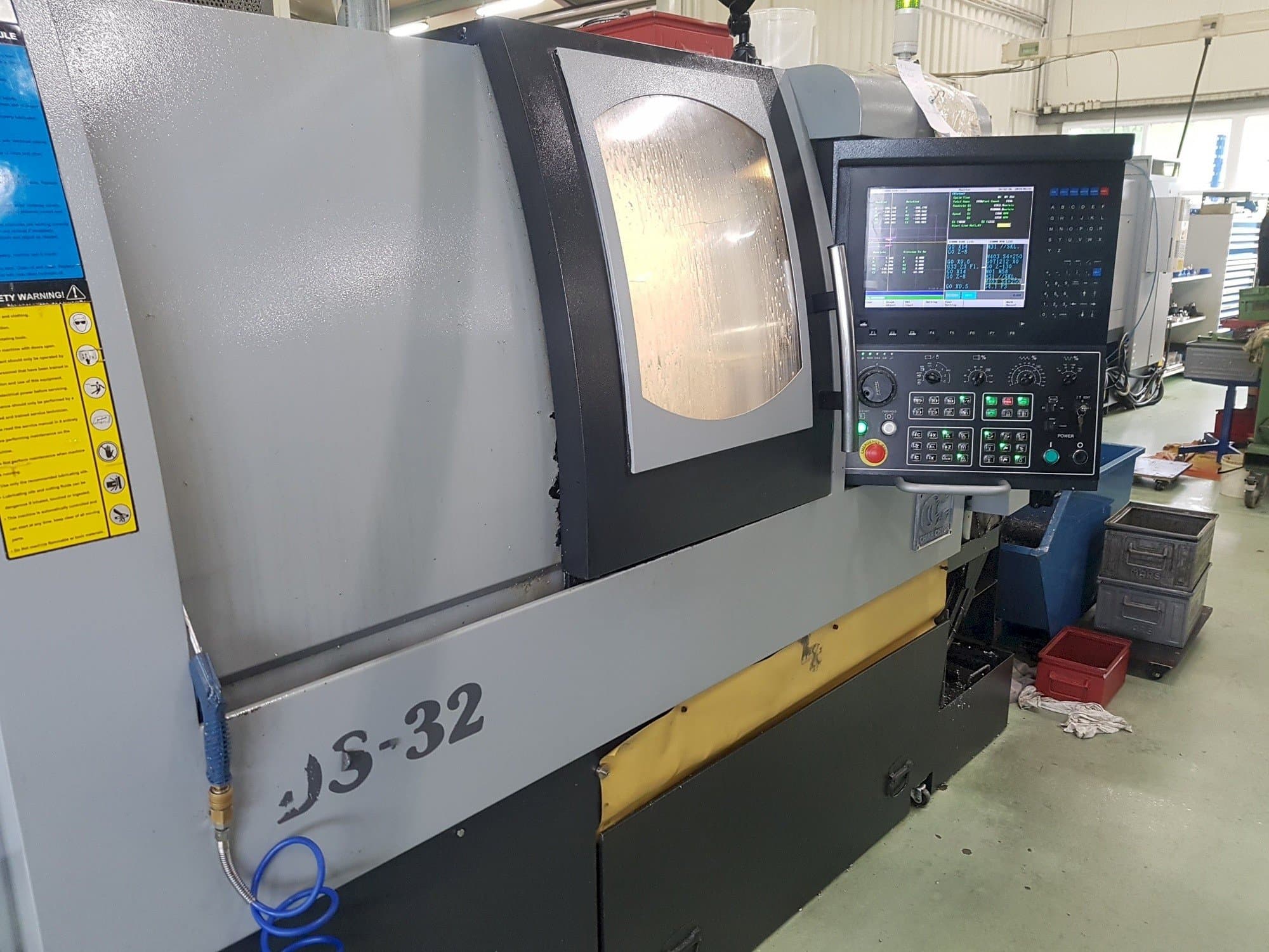 Chiah-Chyun CDS-32-maskinen framifrån