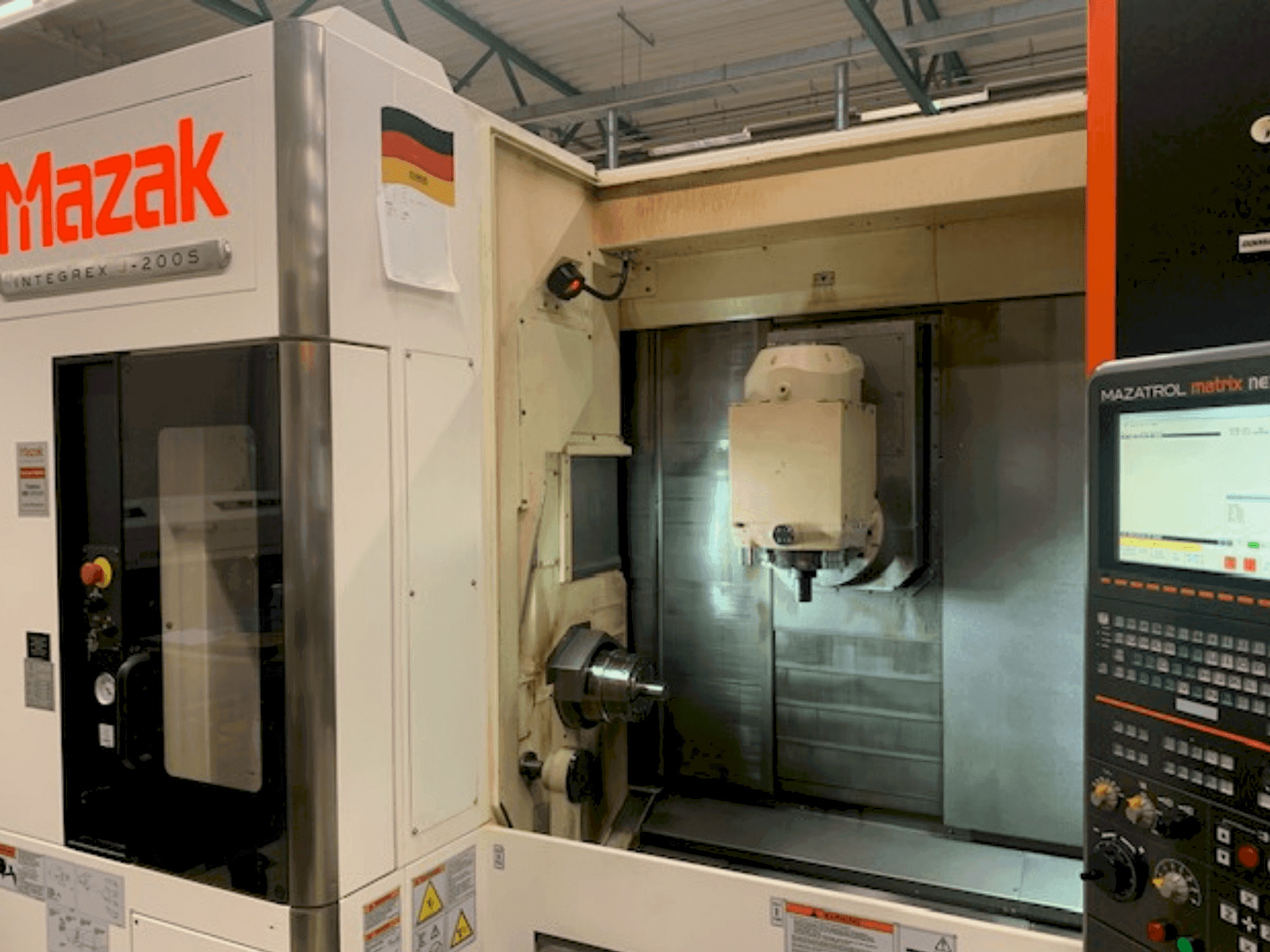 Mazak INTEGREX J-200 S-maskinen framifrån