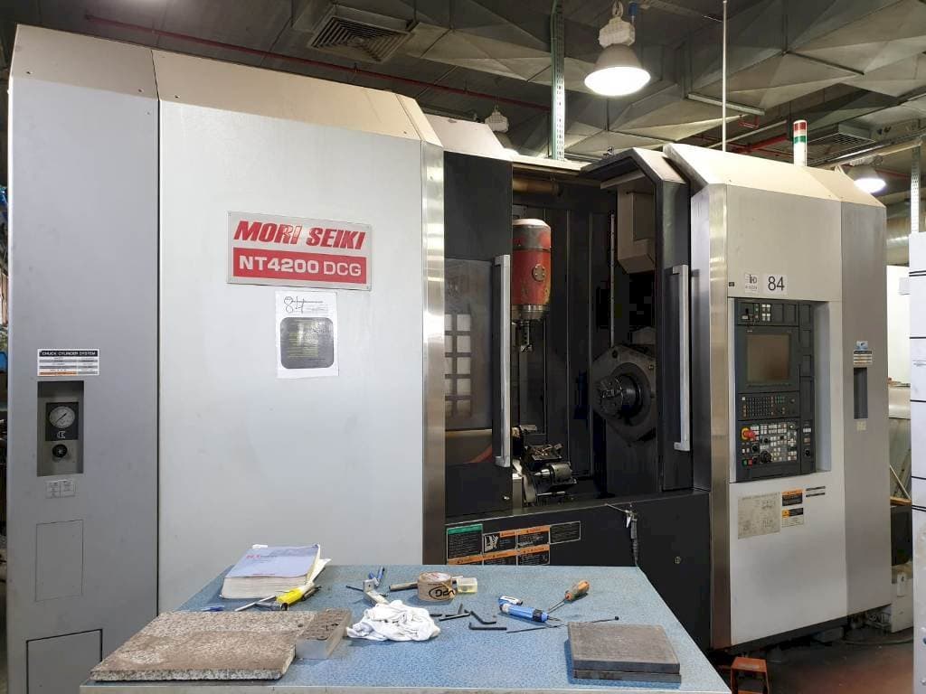 MORI SEIKI NT4200 DCG-maskinen framifrån