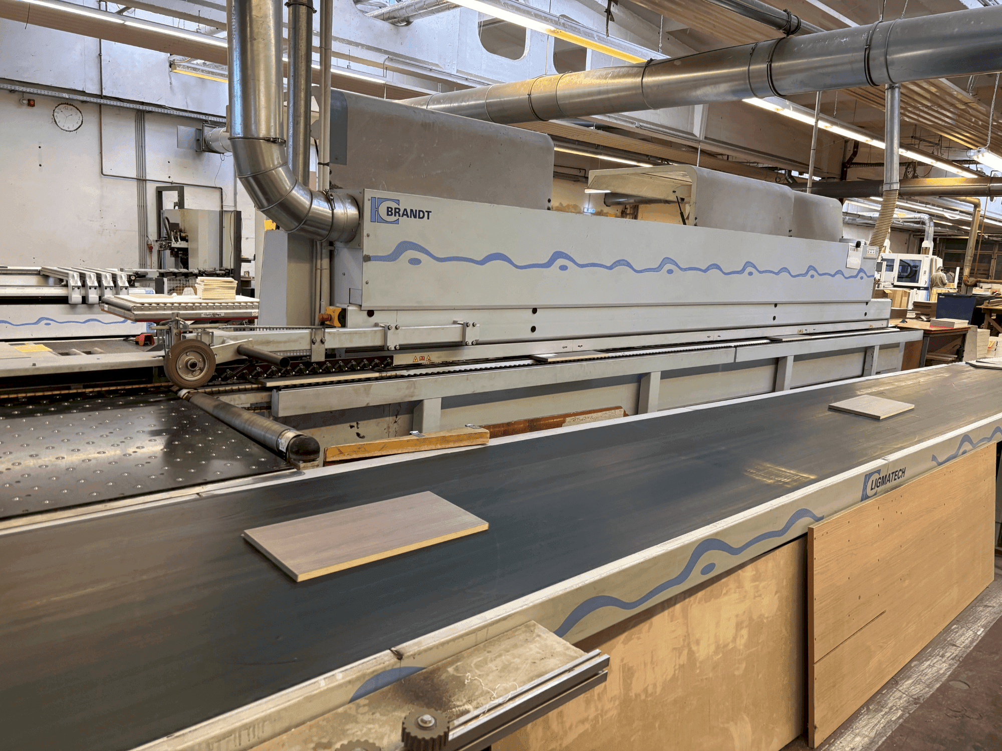 BRANDT KDF 680-maskinen framifrån