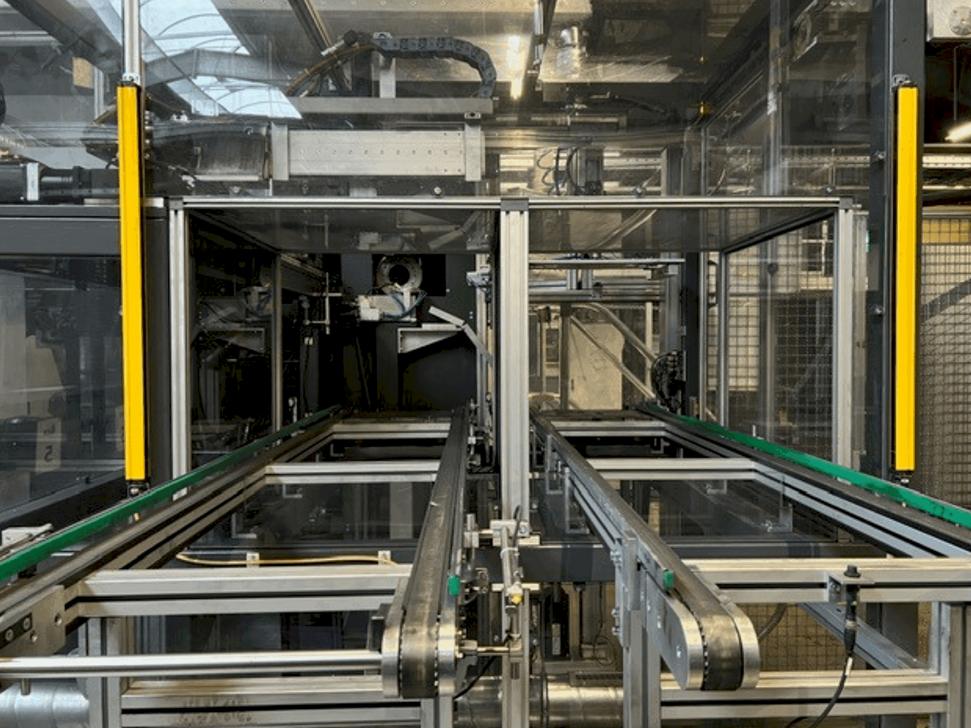 KOMAGE S 50 4E CNC-maskinen framifrån