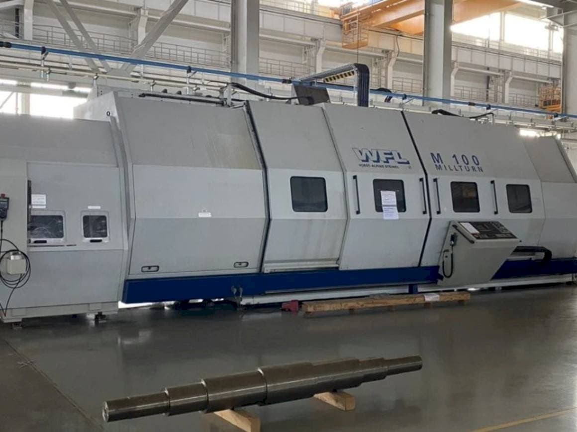 WFL  M 100-maskinen framifrån