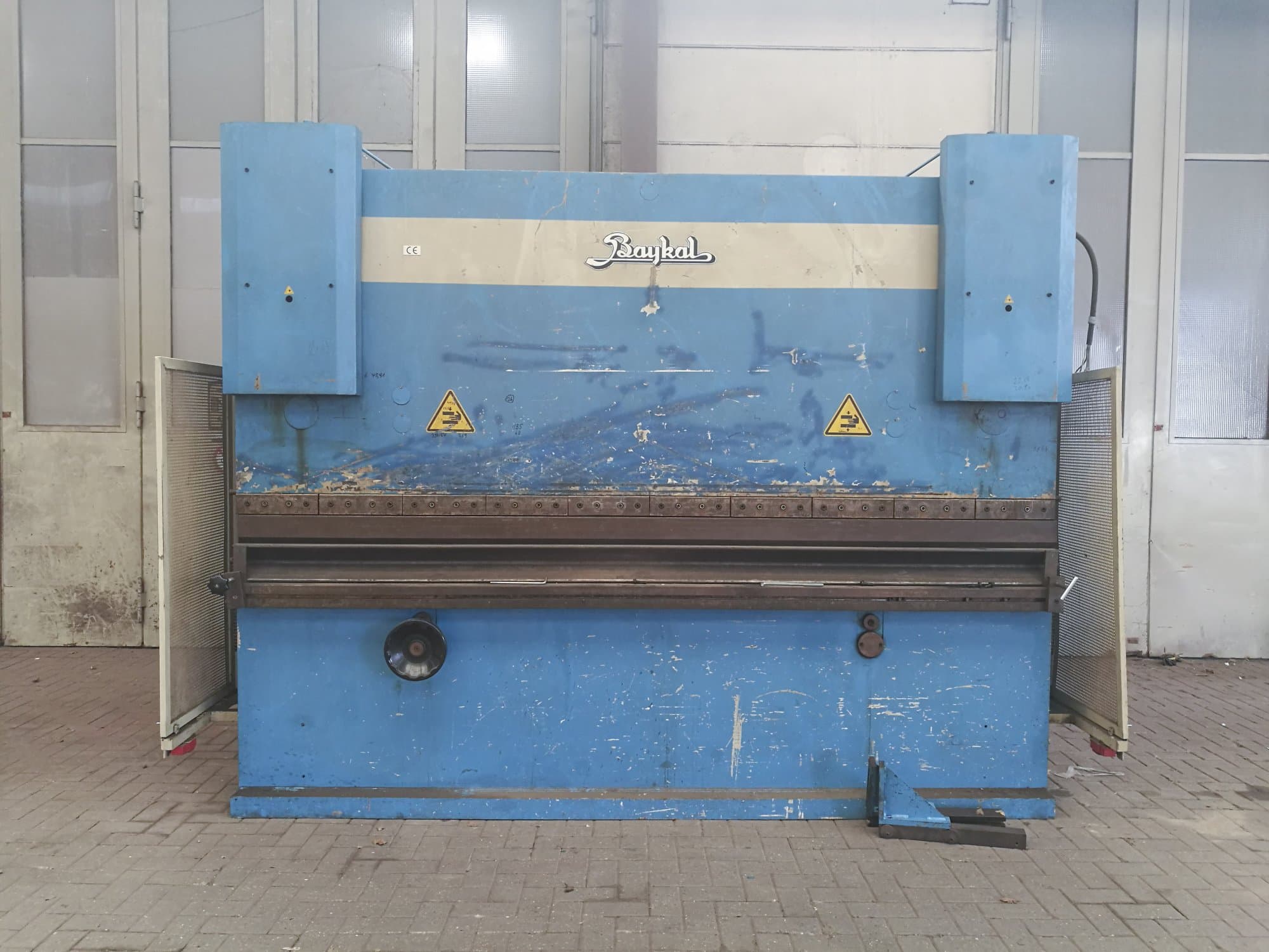 Baykal-maskinen framifrånAPH 3112x220