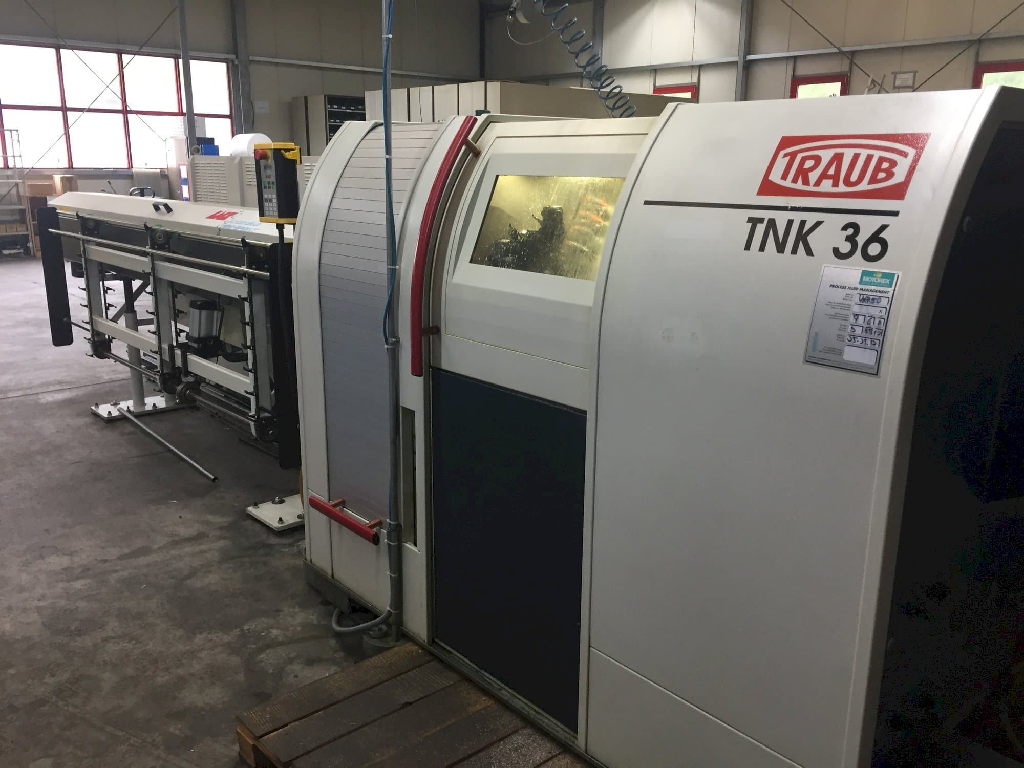 TRAUB TNK 36-maskinen framifrån
