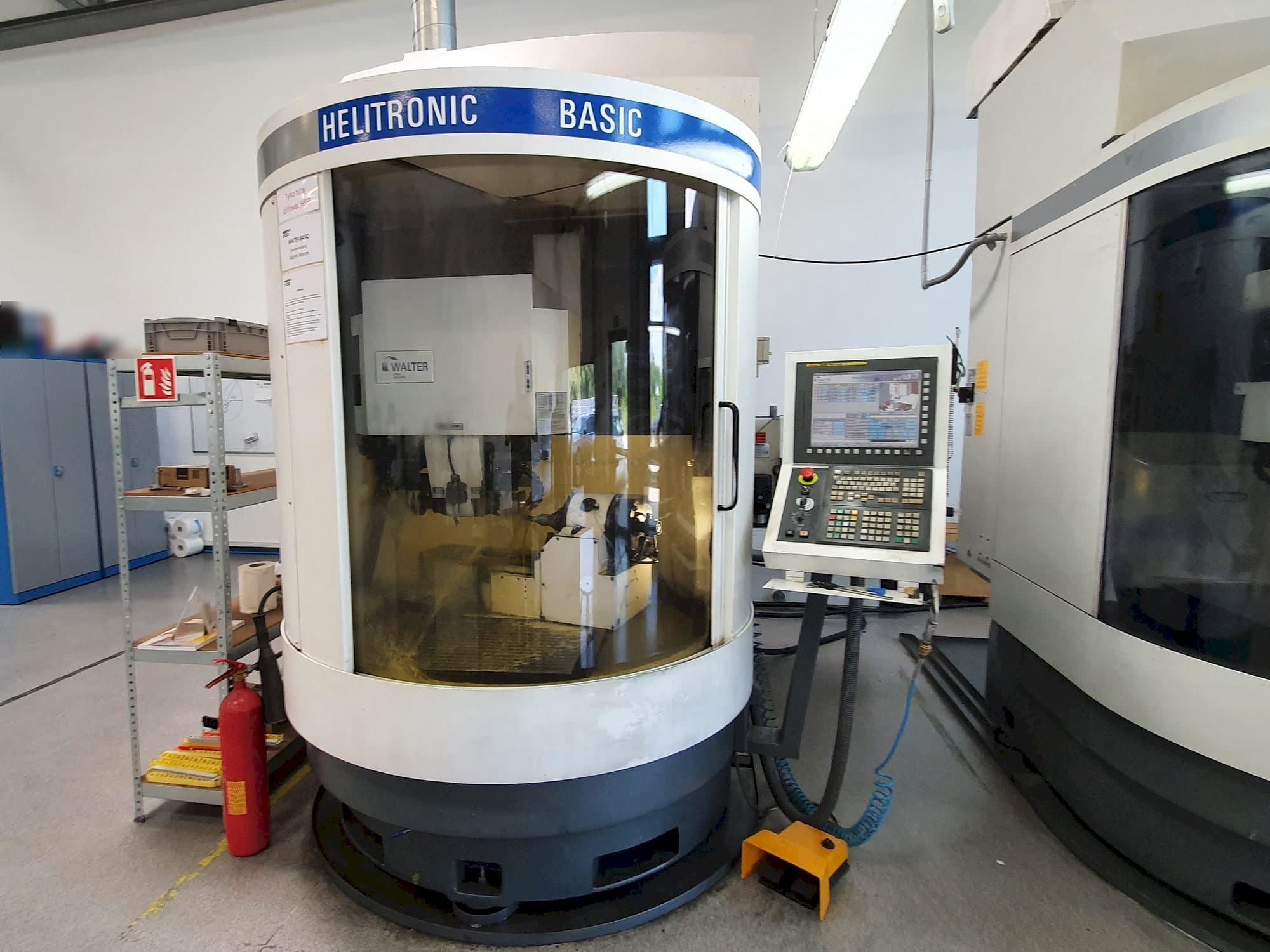 Walter Helitronic BASIC-F-maskinen framifrån