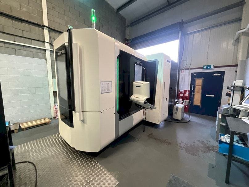 DMG MORI NHX 5000-maskinen framifrån