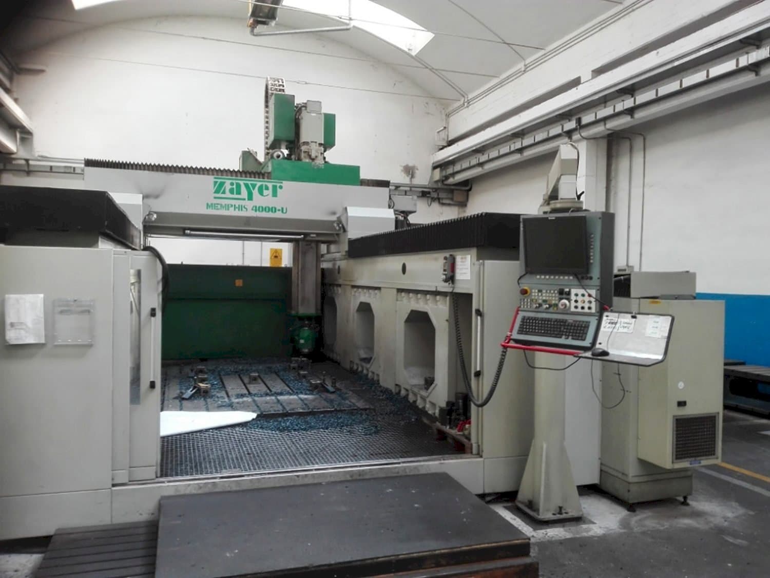 Zayer Memphis 4000-maskinen framifrån