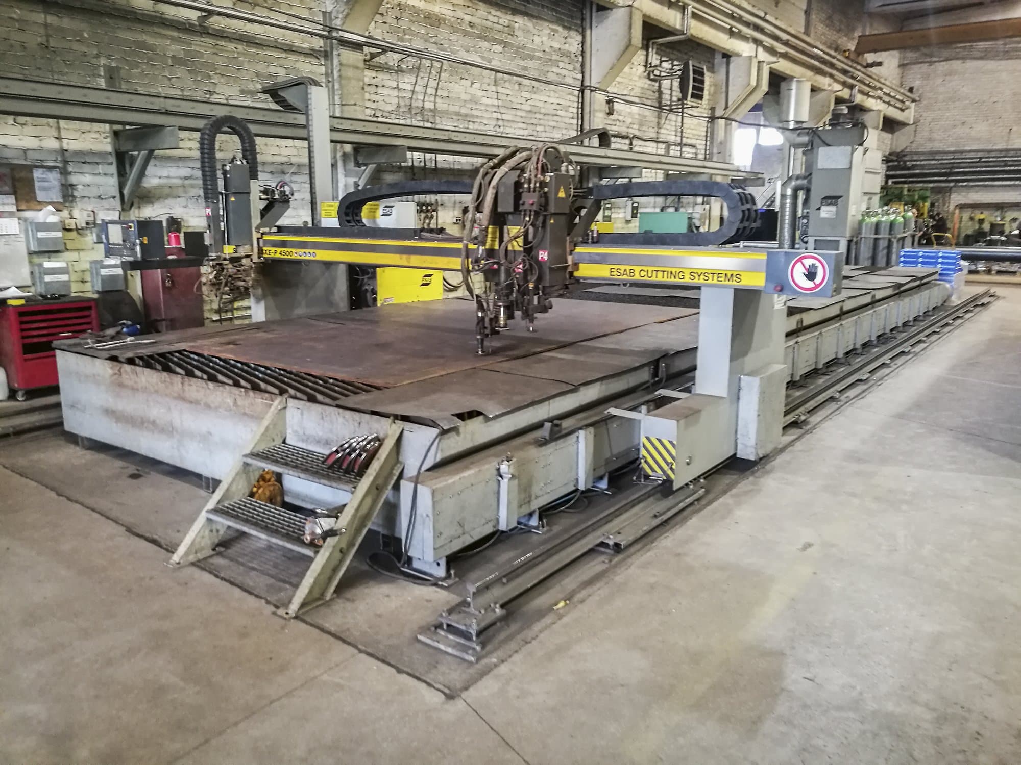 ESAB-maskinen sedd från högerSXE-P2 4500