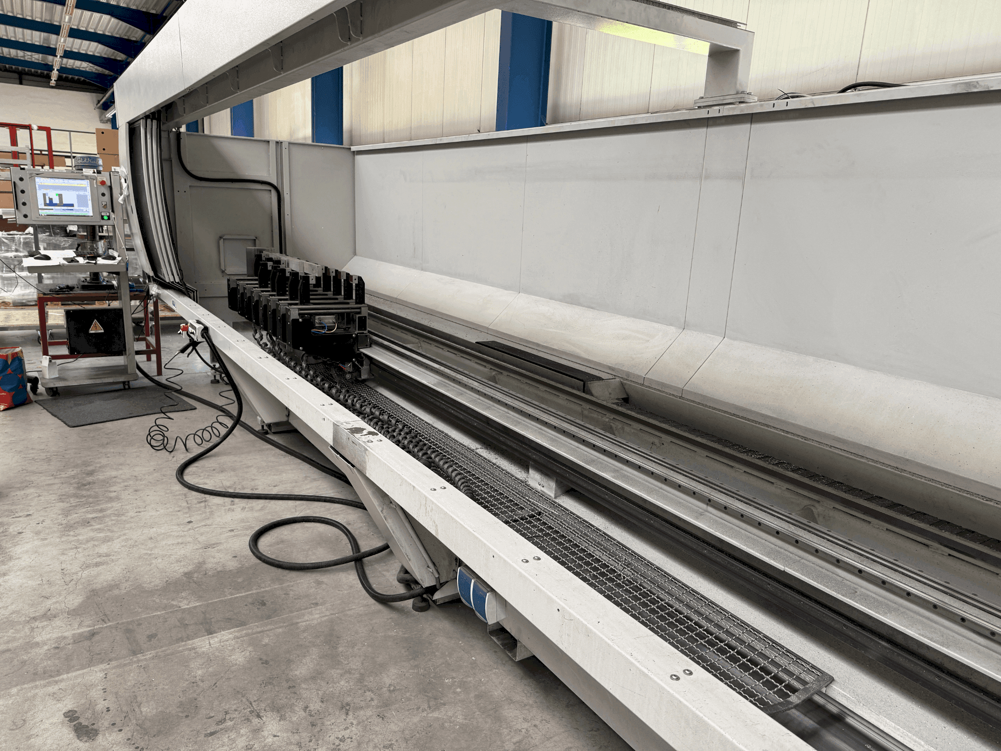 FomIndustrie DALI 70-maskinen framifrån