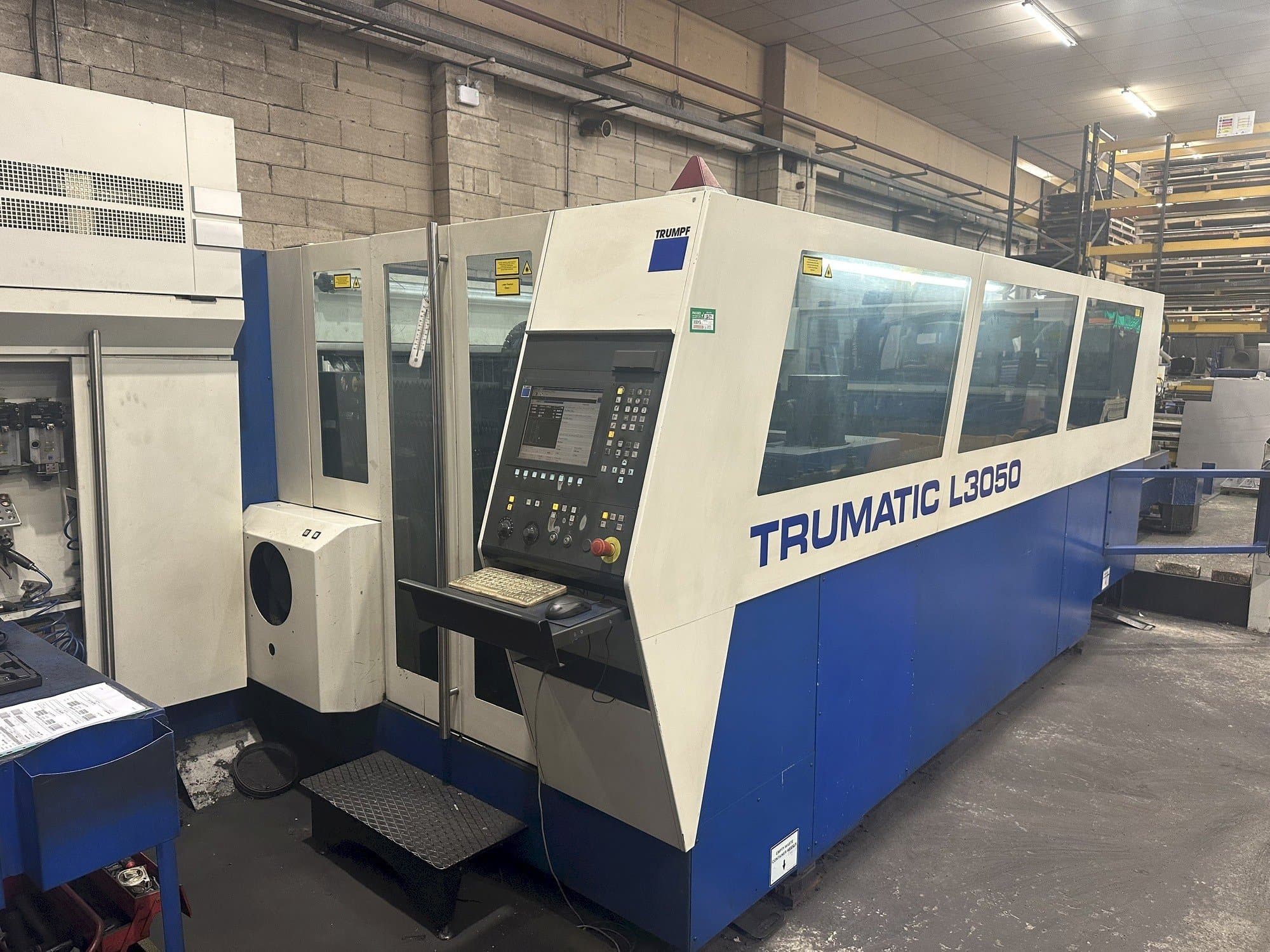 Trumpf Trumatic L3050-maskinen framifrån