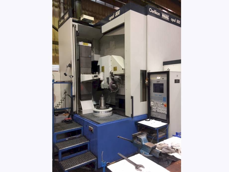 Oerlikon MAAG OPAL 800-maskinen framifrån