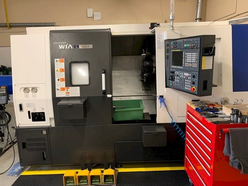 Hyundai Wia L150SY-maskinen framifrån