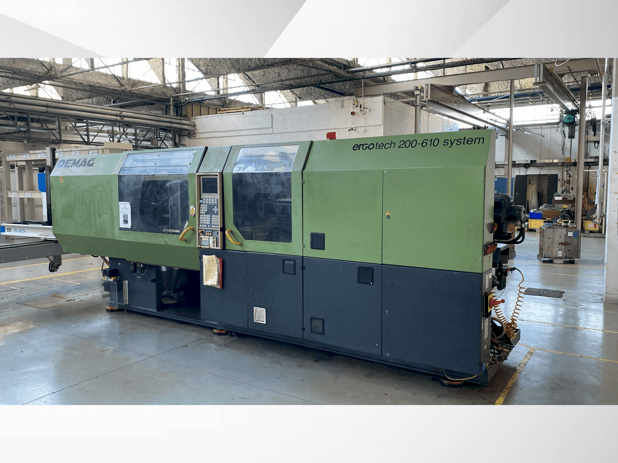 DEMAG Ergotech Sytem 200-610-maskinen framifrån