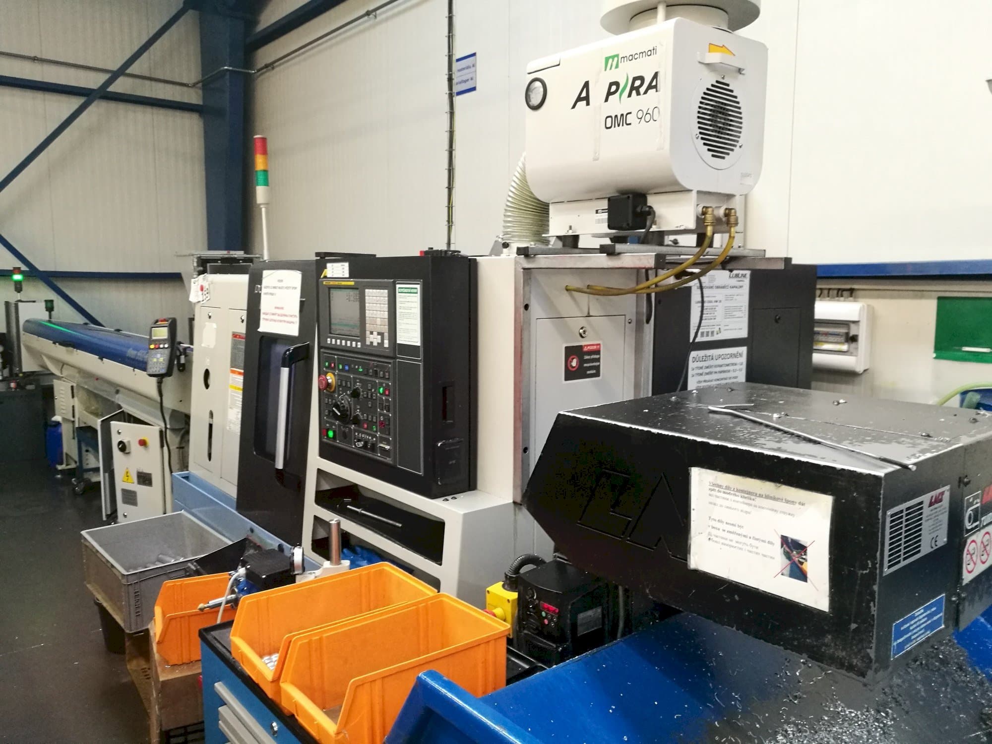 Doosan Lynx 220GA-maskinen framifrån