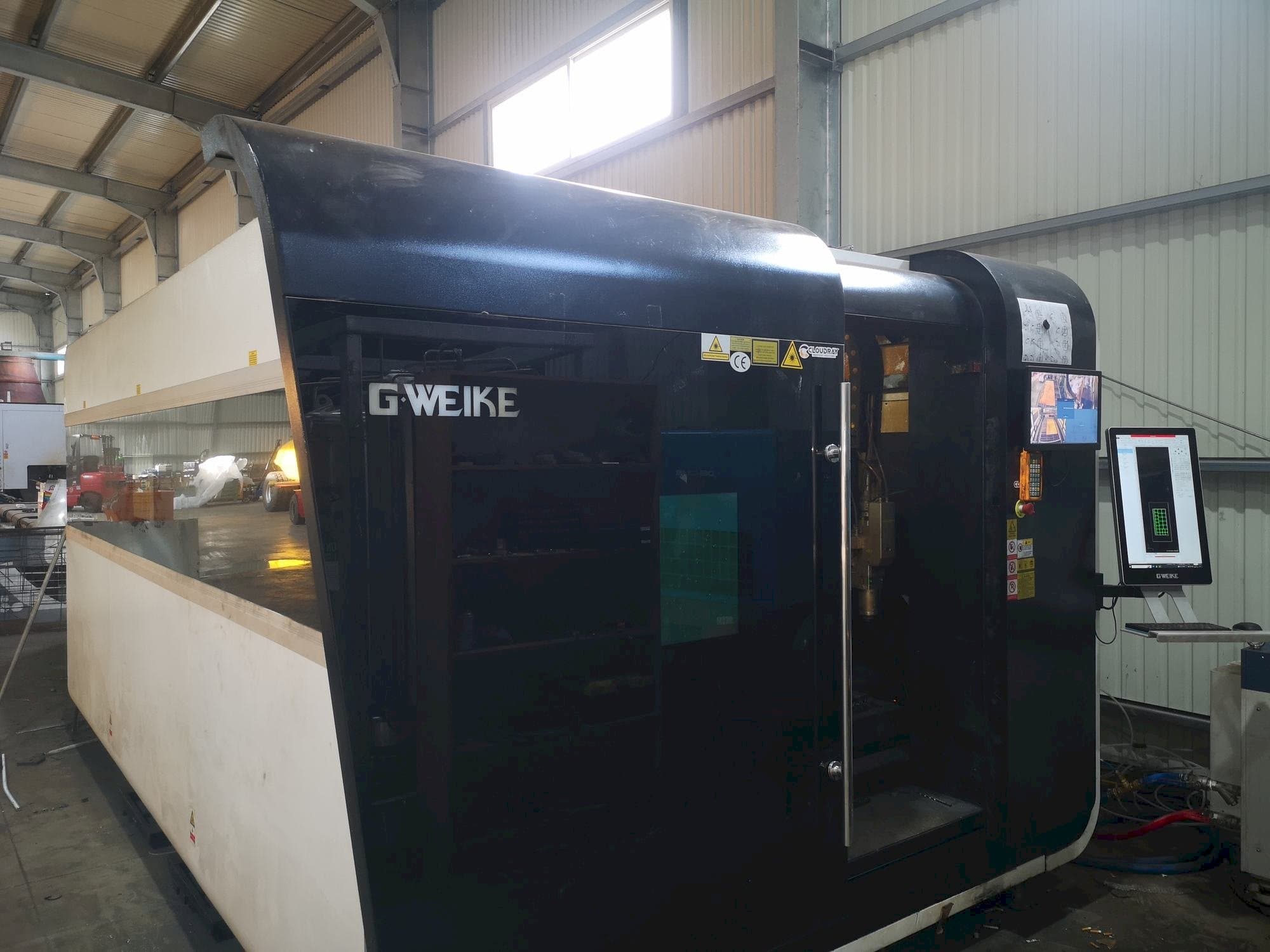 GWEIKE LF 3015 GA CNC-maskinen framifrån