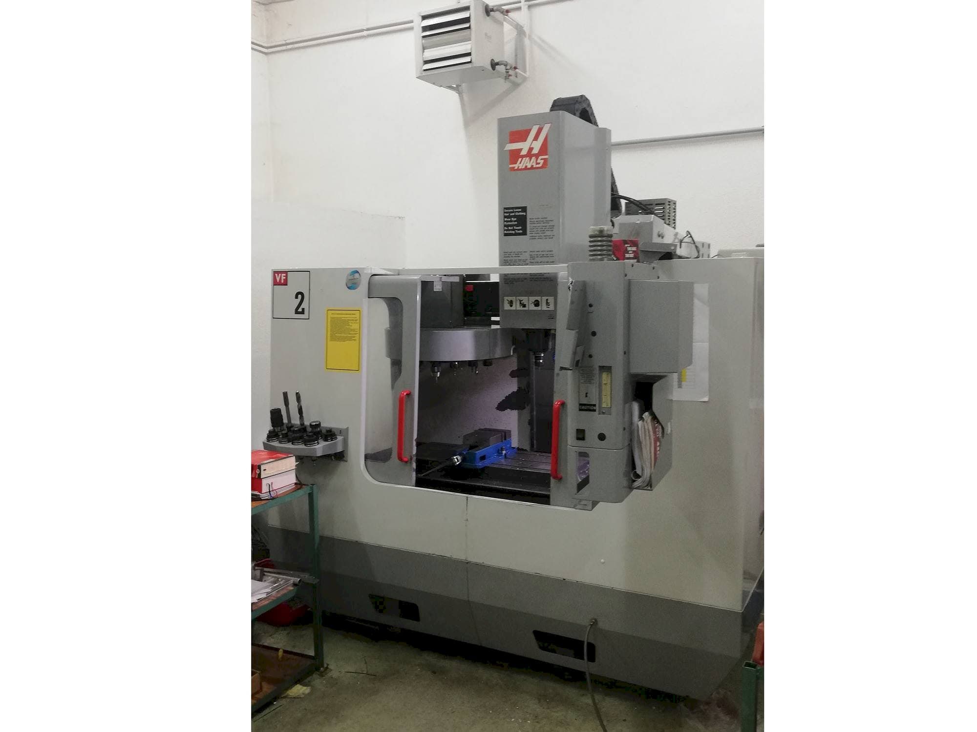 HAAS VF-2DHE-maskinen framifrån