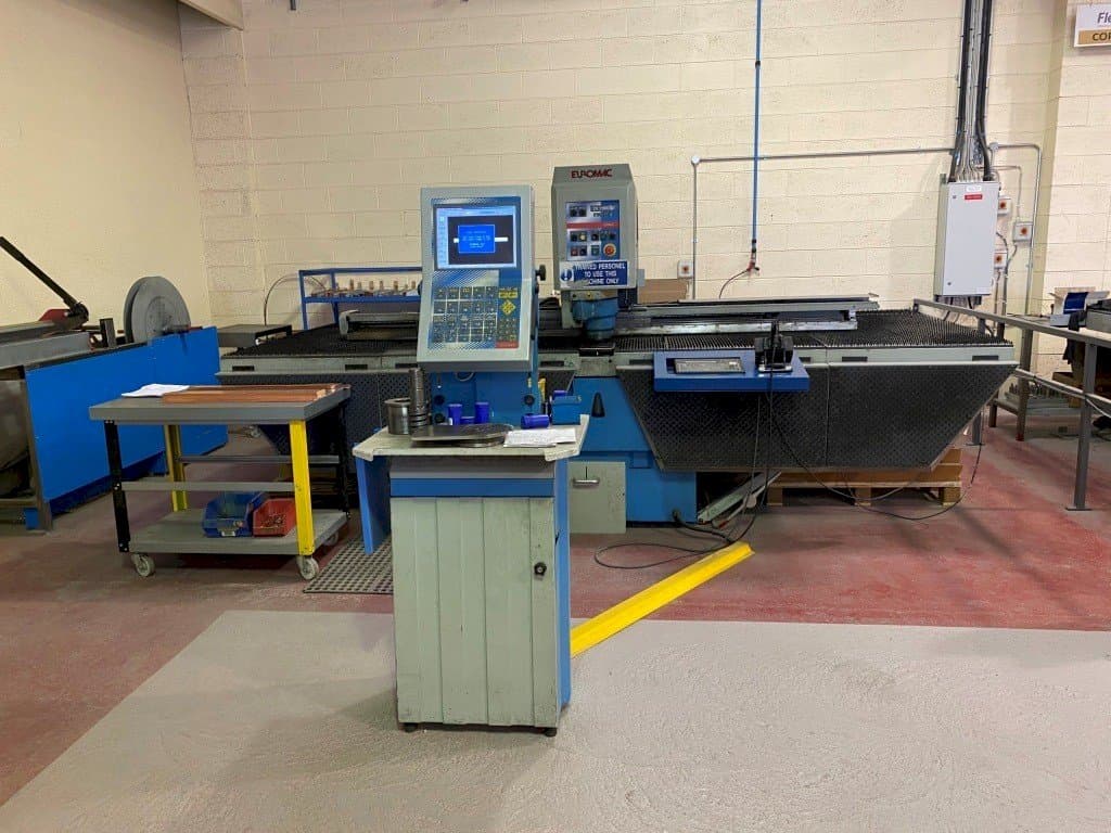 Euromac ZX 1250/30-maskinen framifrån