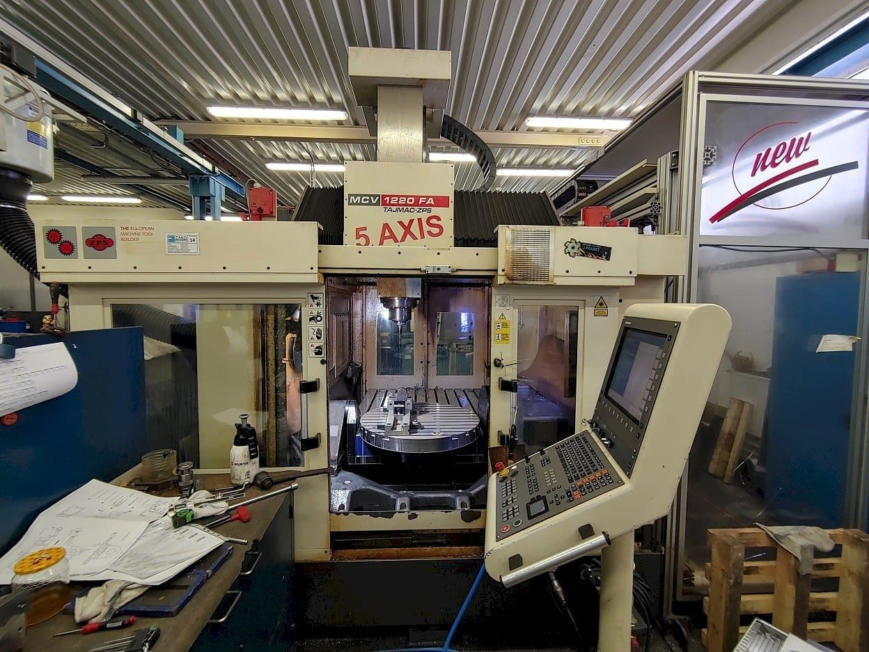 TAJMAC-ZPS MCV 1220-maskinen framifrån