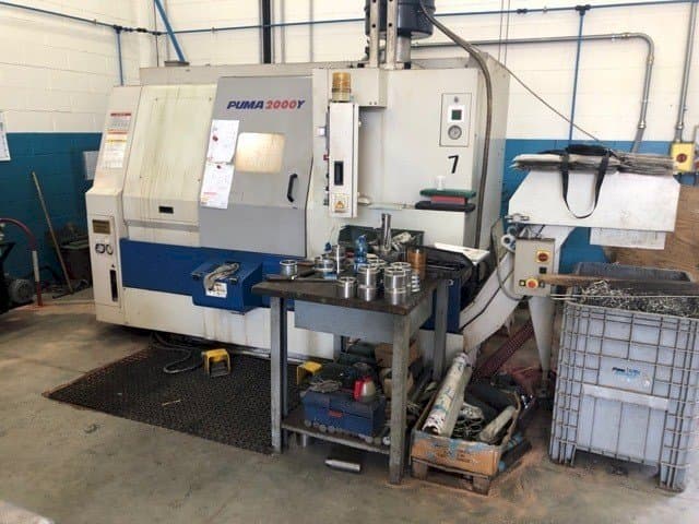 DAEWOO Puma 2000Y-maskinen framifrån