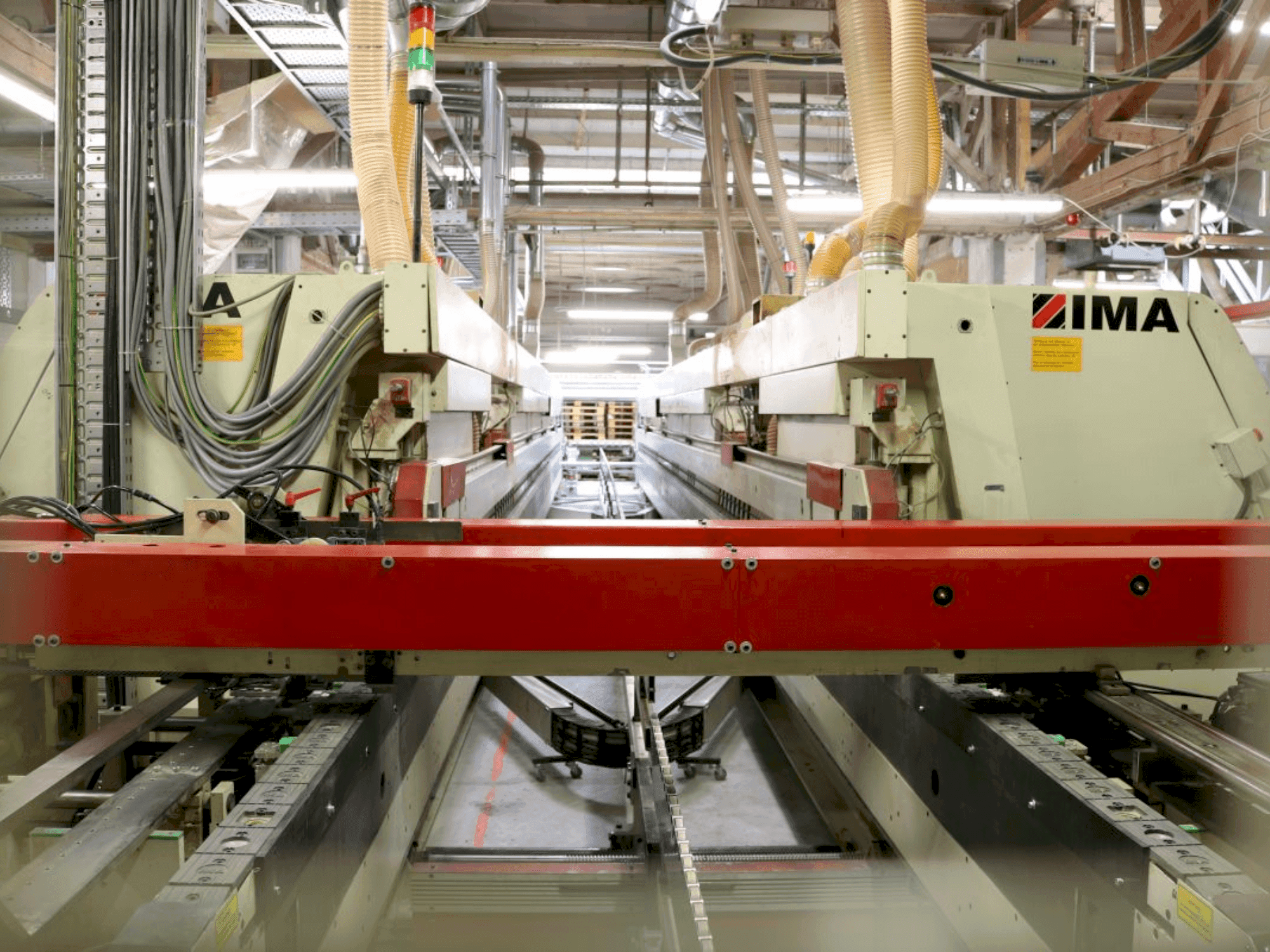 IMA Angular transfer-maskinen framifrån