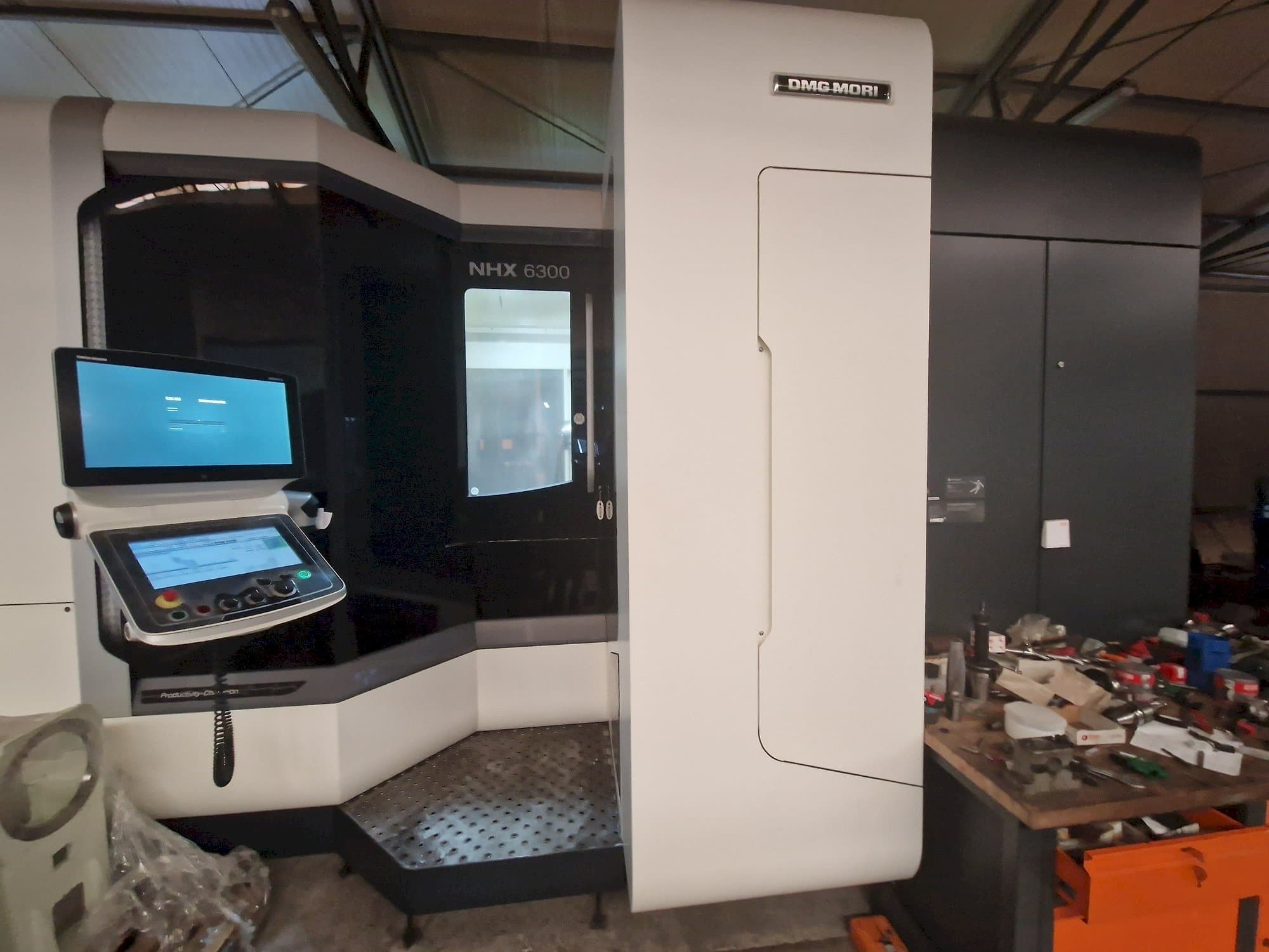 DMG MORI NHX6300-maskinen framifrån