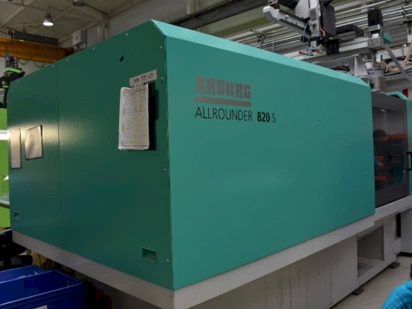 Arburg Allrounder 820 s 4000 - 800-maskinen framifrån