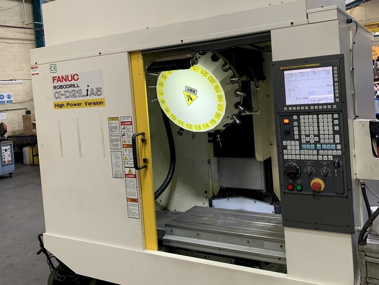 FANUC Robodrill Alpha D21LiA5-maskinen framifrån