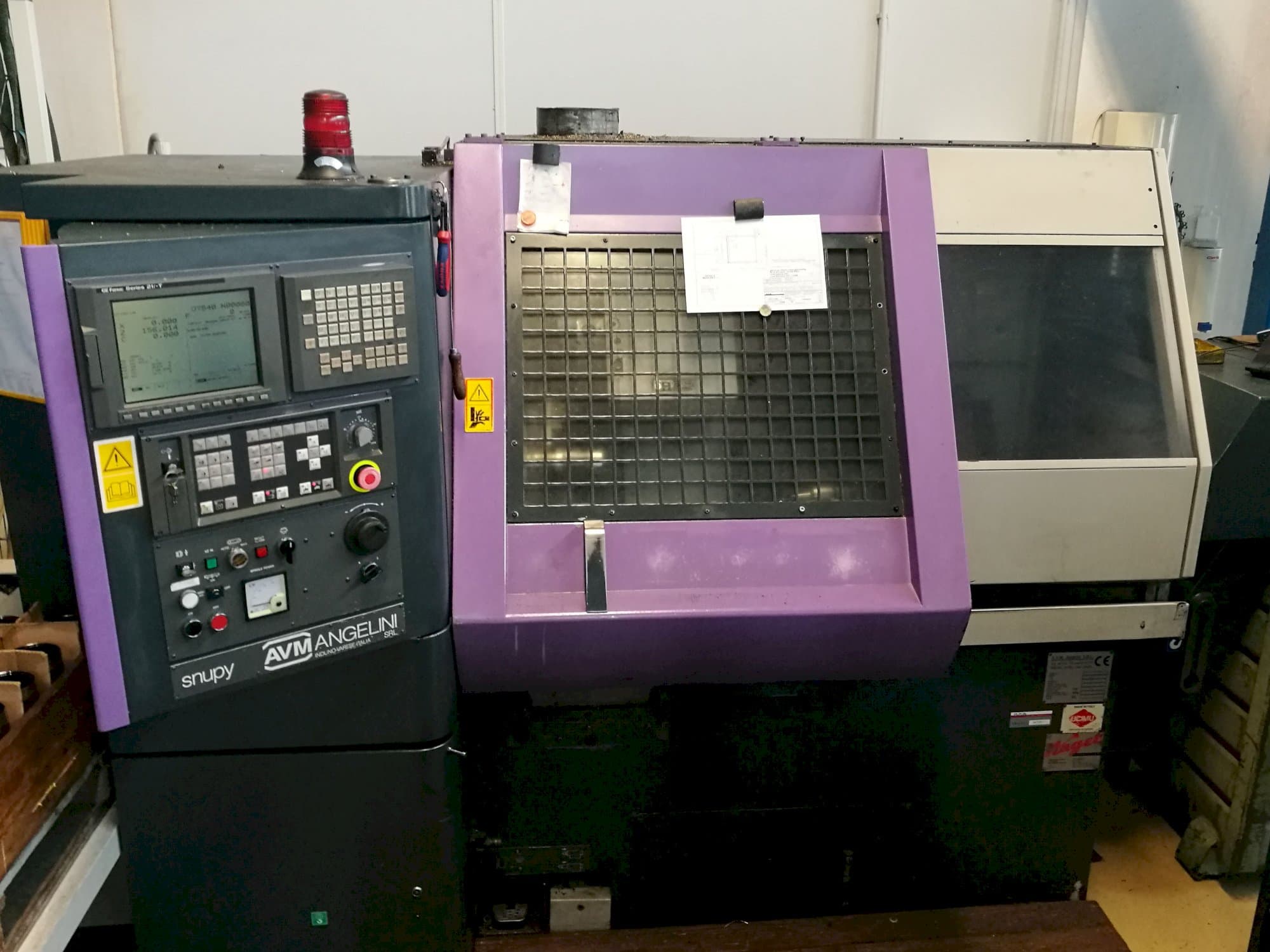 AVM Angelini-maskinen framifrånSnupy 21TI