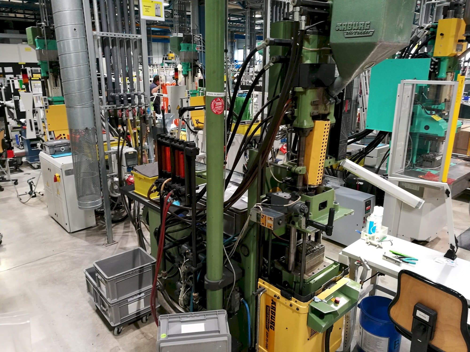 Arburg 221-75-350-maskinen framifrån