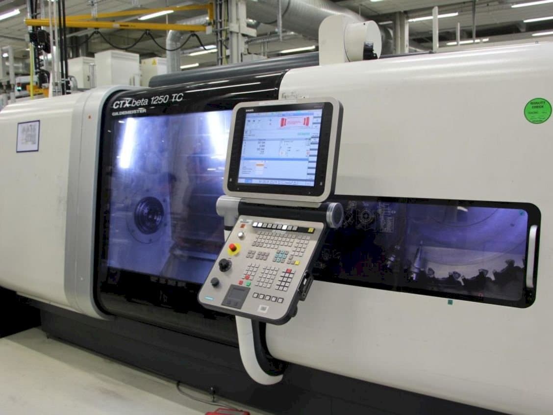 DMG MORI GILDEMEISTER CTX Beta 1250 TC-maskinen framifrån