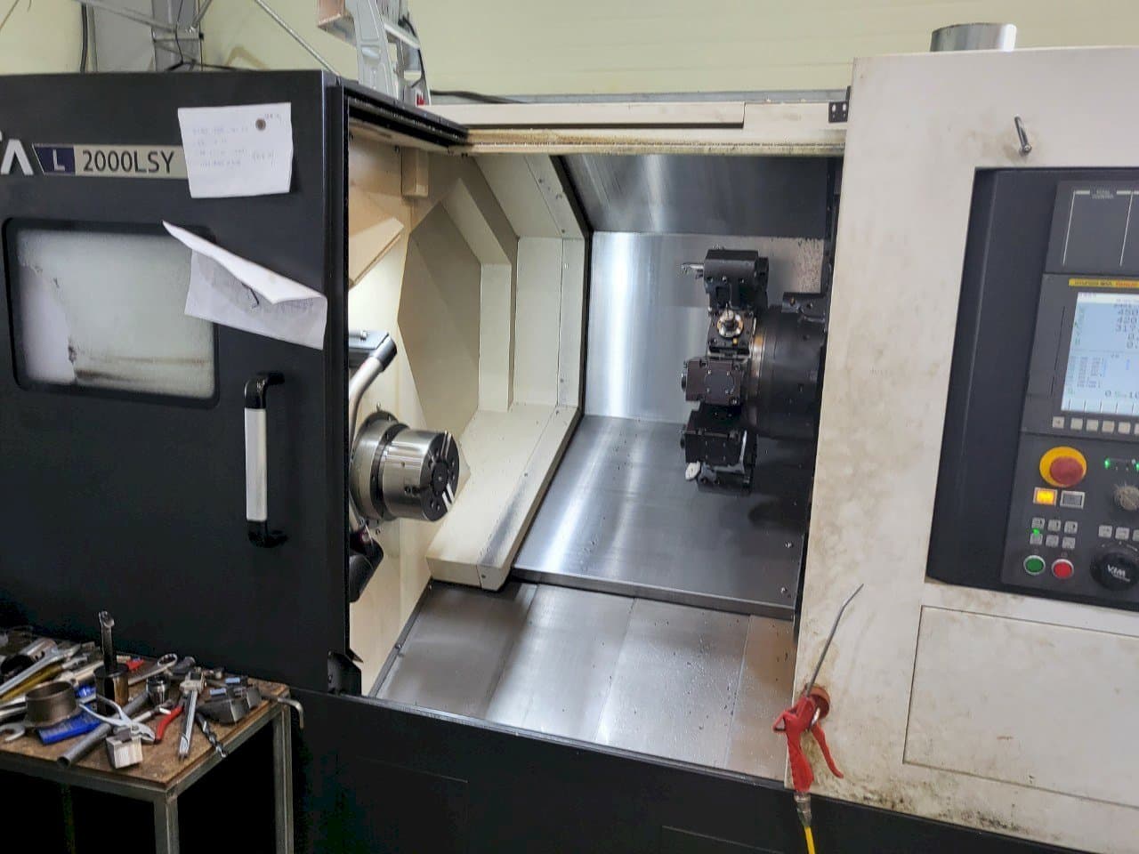 Hyundai Wia L2000LSY-maskinen framifrån