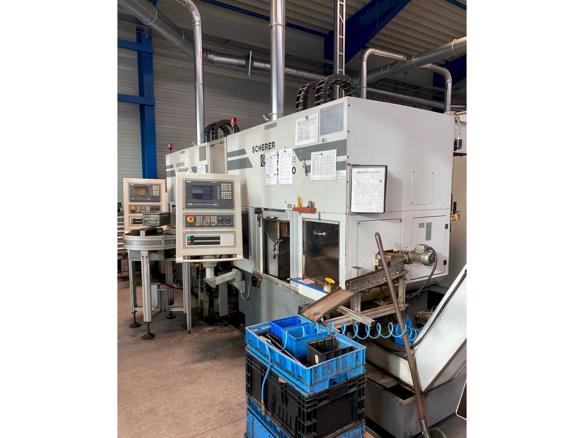 Scherer - Feinbau VDZ 100-maskinen framifrån