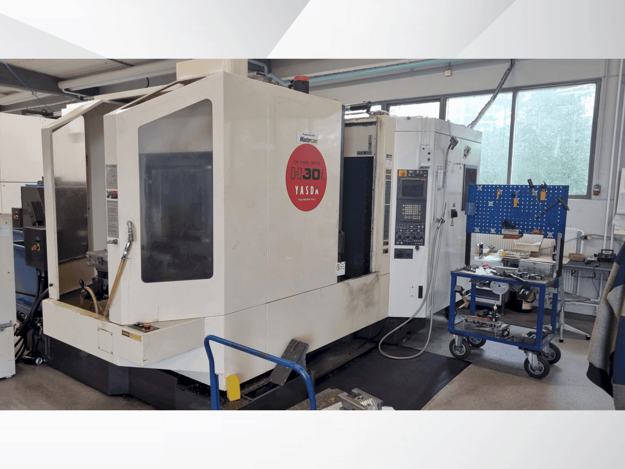YASDA H-30i-maskinen framifrån