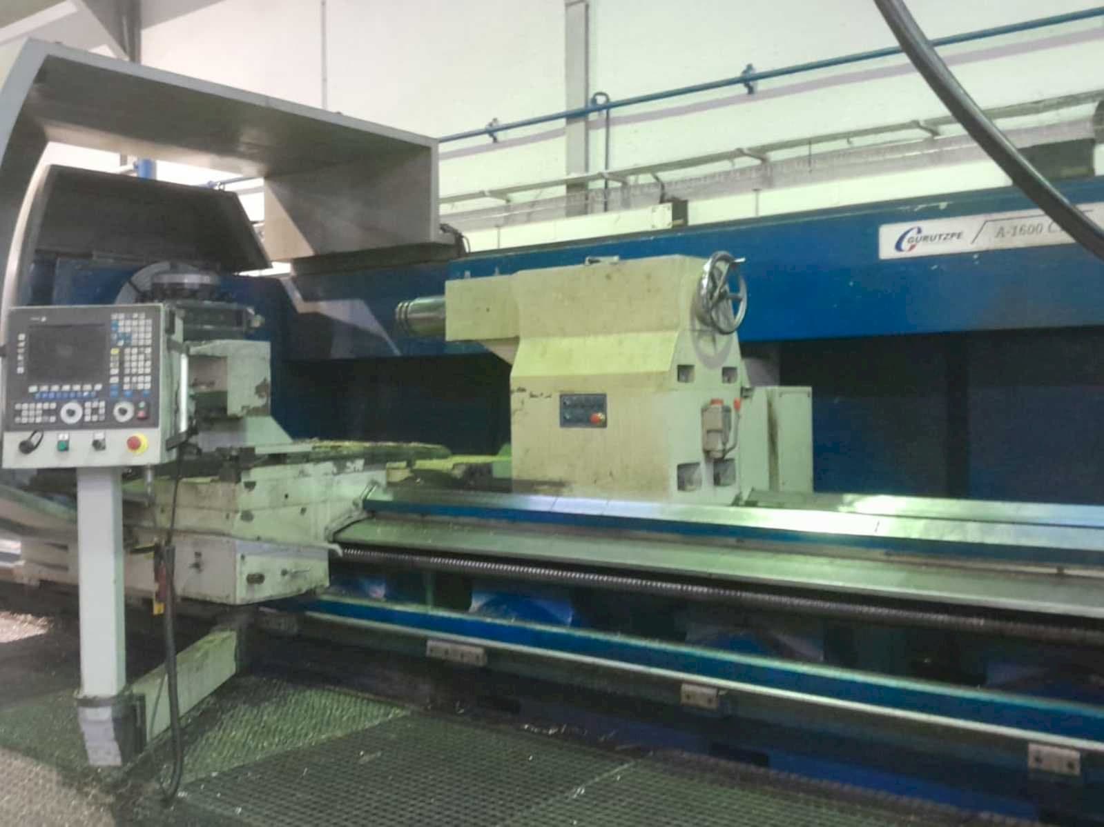 Gurutzpe A-1600 CNC-maskinen framifrån