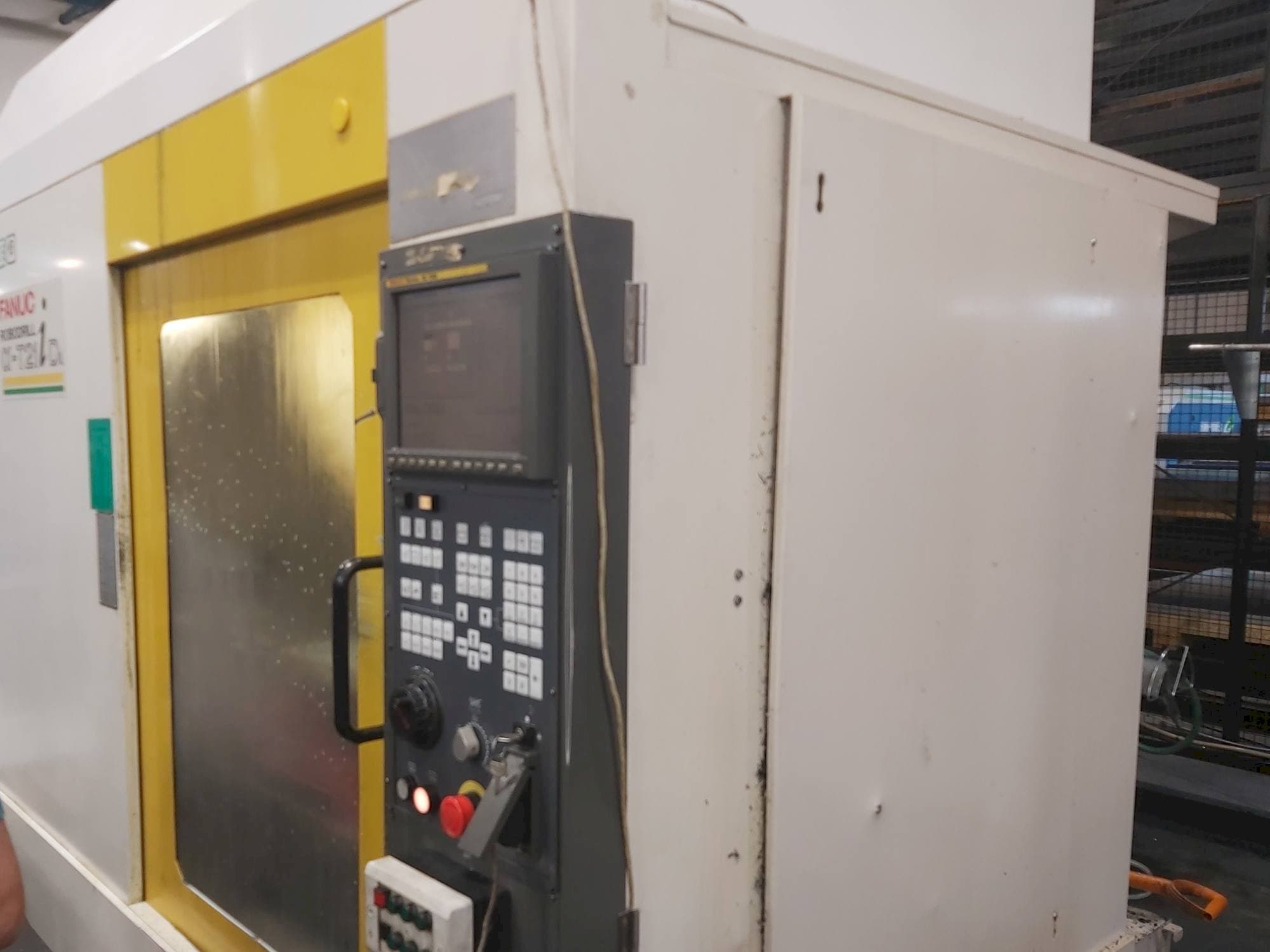 FANUC Robodrill Alpha T21D-maskinen framifrån