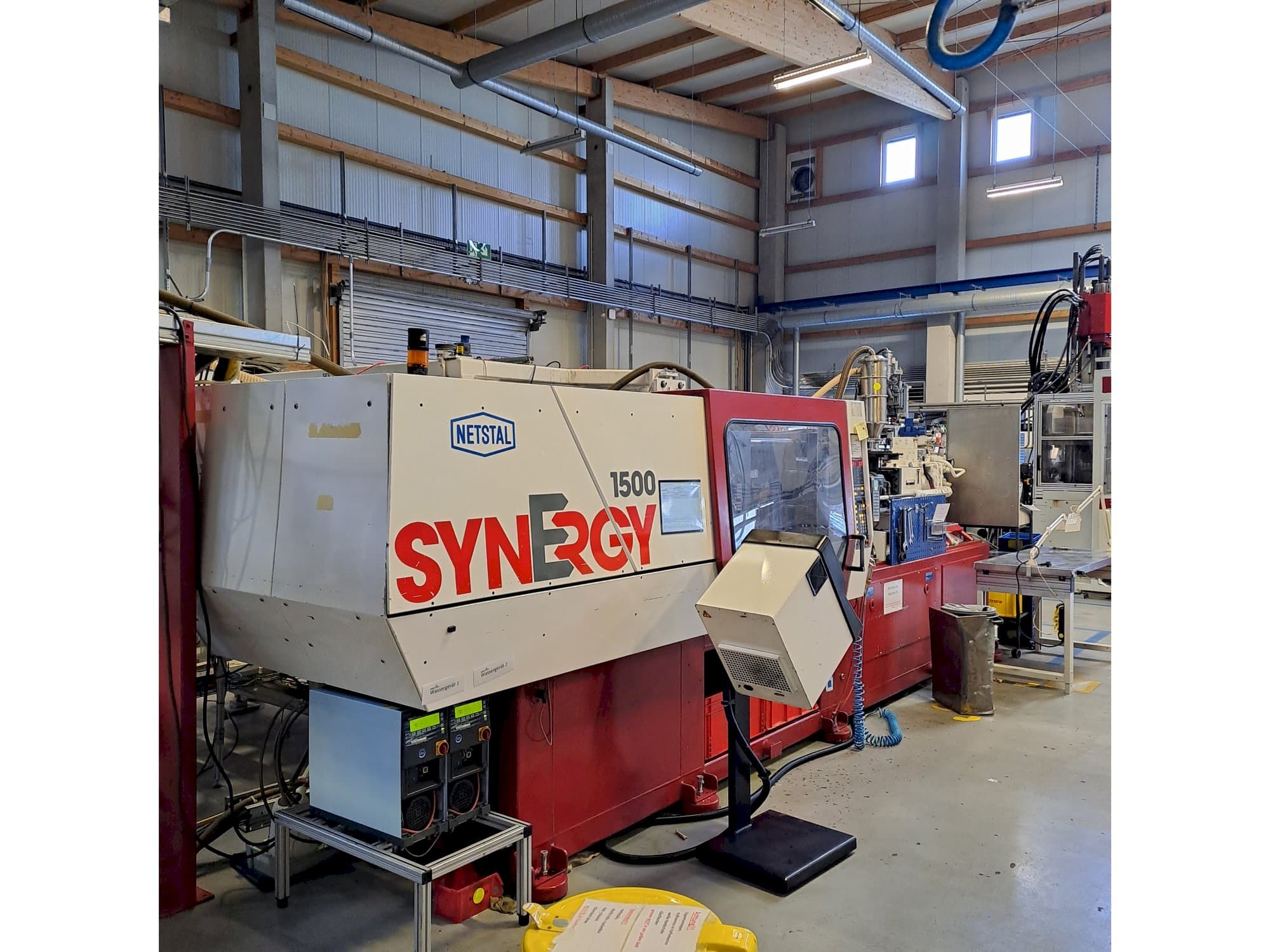 Netstal S 1500 - 460-maskinen framifrån