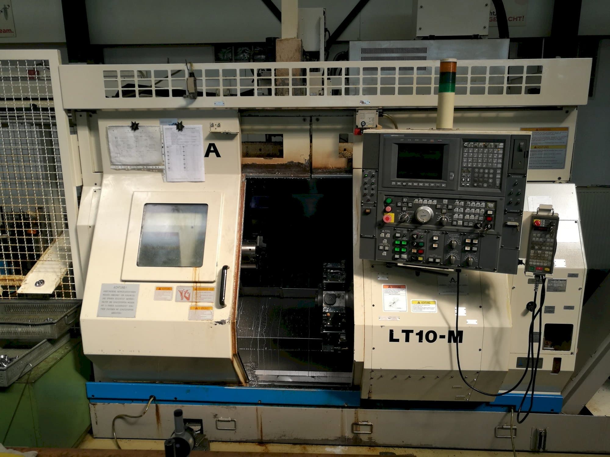 Okuma LT10-M-maskinen framifrån