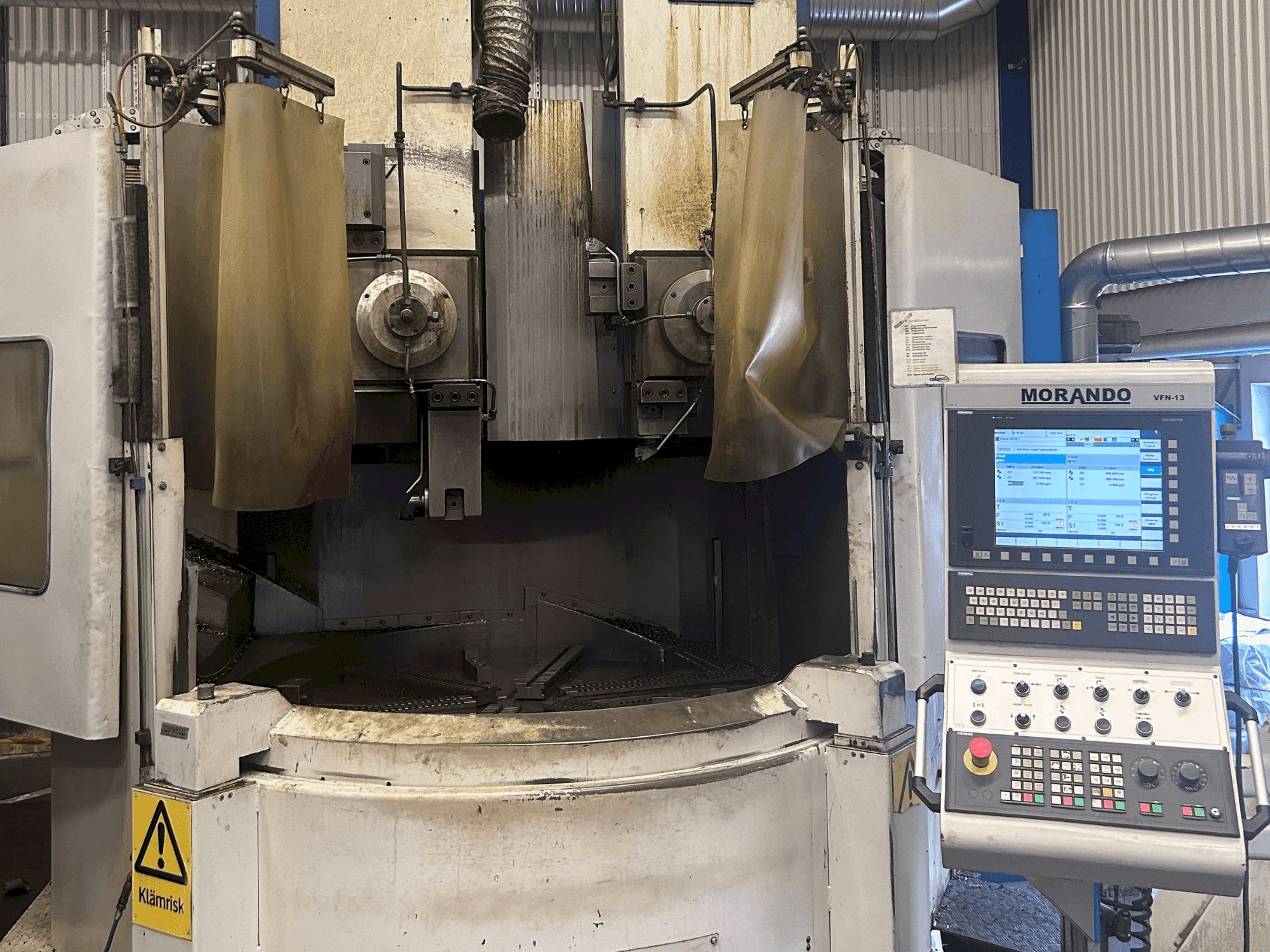 MORANDO VFN13-maskinen framifrån