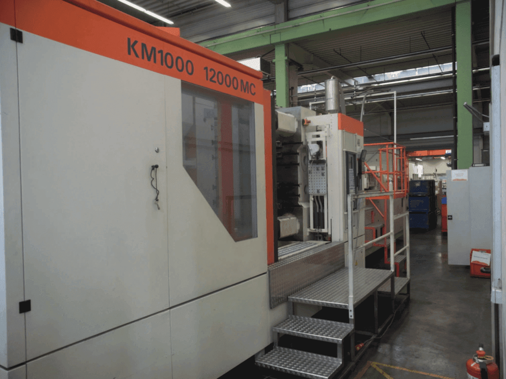 Krauss Maffei 1000-12000 MC-maskinen framifrån