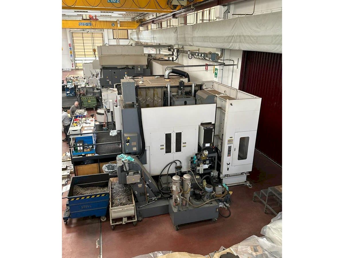 Okuma MILLAC 800VH-maskinen framifrån