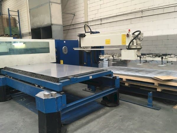 Trumpf Trumatic L3050-maskinen framifrån
