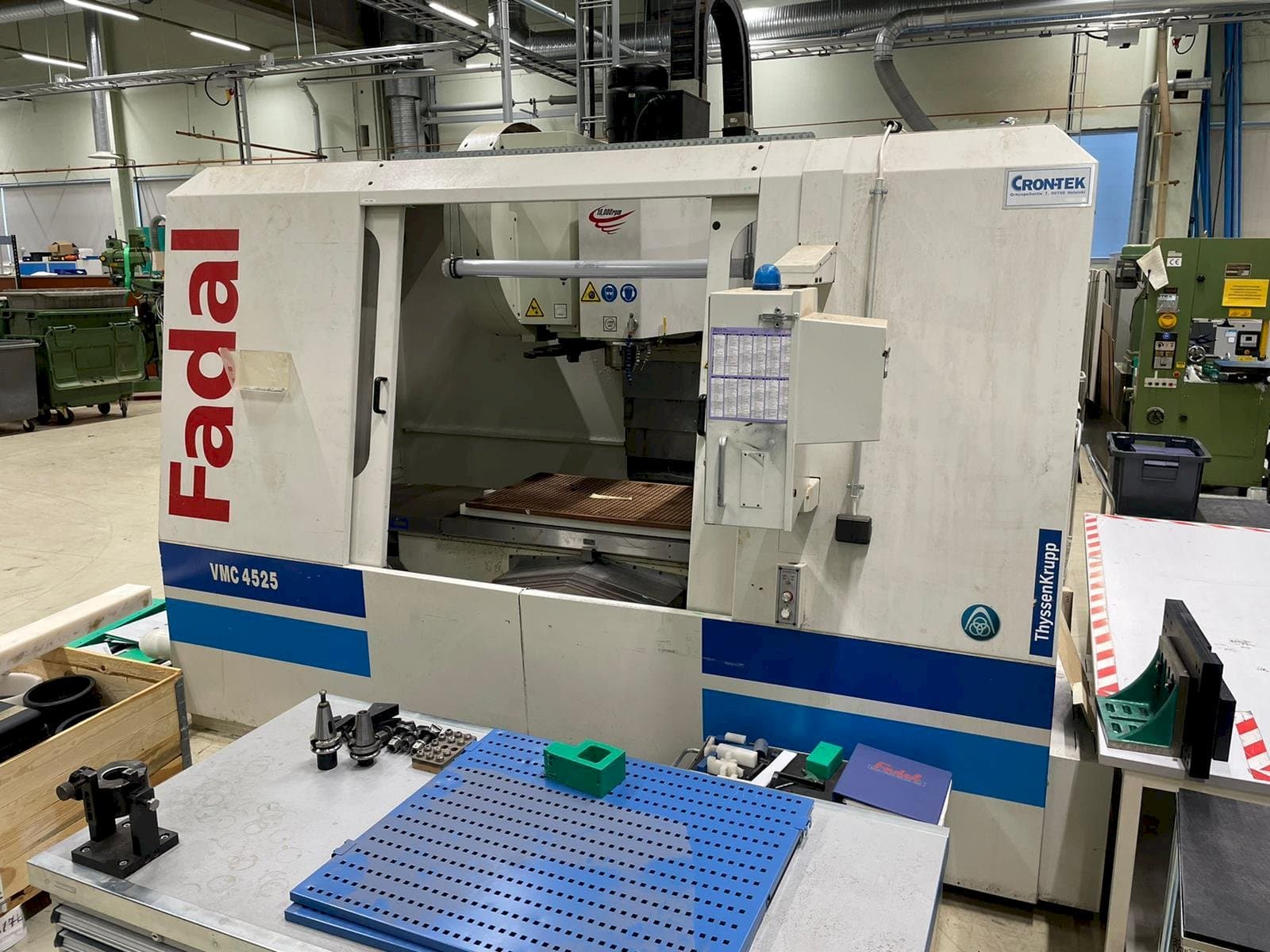 FADAL VMC 4525 HT-maskinen framifrån