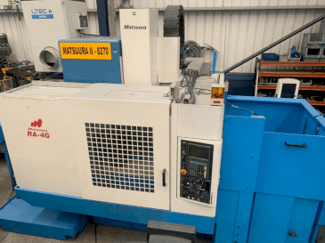 Matsuura RA-4G-maskinen framifrån
