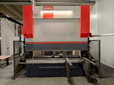 Bystronic Xpert100x3100-maskinen framifrån