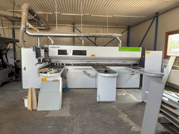 BIESSE Selco WN 2-maskinen framifrån