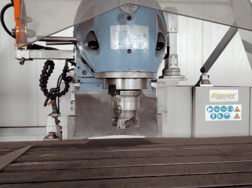 Bernardo Variomill FU 2000E Servo-maskinen framifrån