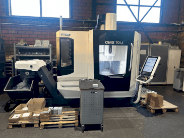DMG MORI CMX 70U (2022)-maskinen framifrån