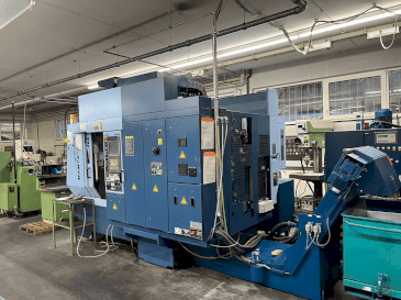Matsuura MAM72-25V-maskinen framifrån