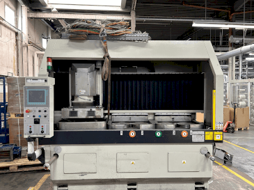 Lodi VHP 300 4T CN-maskinen framifrån