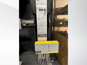 AMADA HFE 130-3-maskinen framifrån